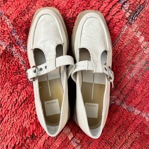 Women's Cream Flats with Buckle Detail